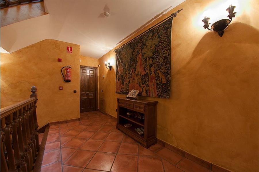 Hostal Rural Los Telares Pastrana Exterior foto